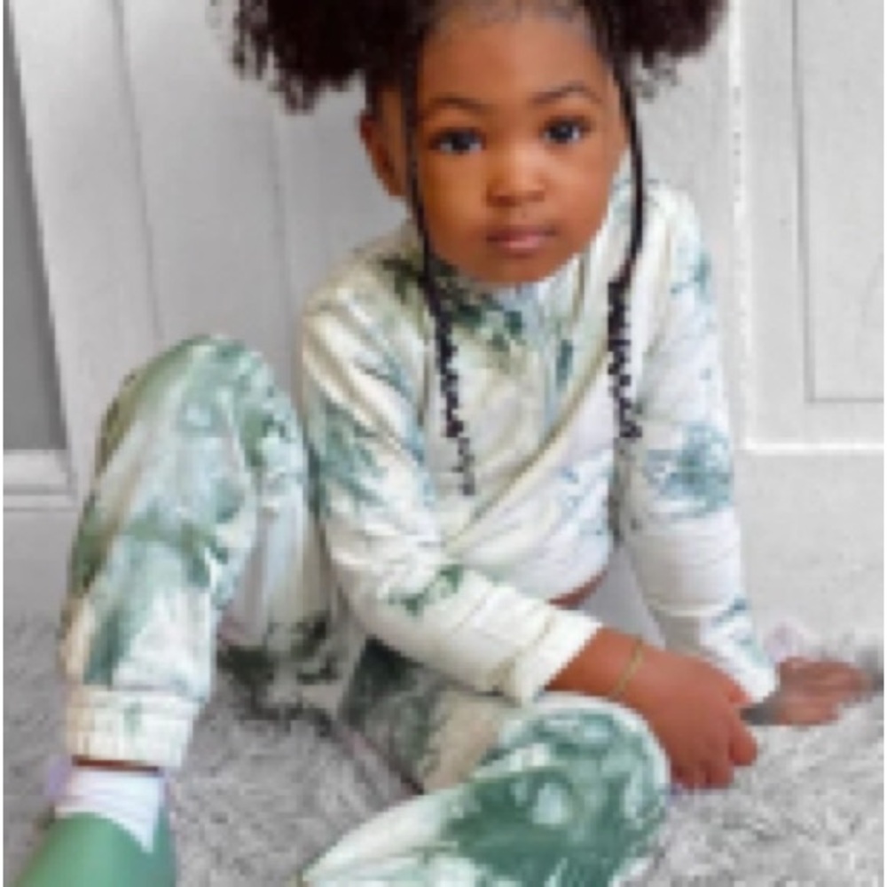Fashion Nova Kids Green and White Matching Set